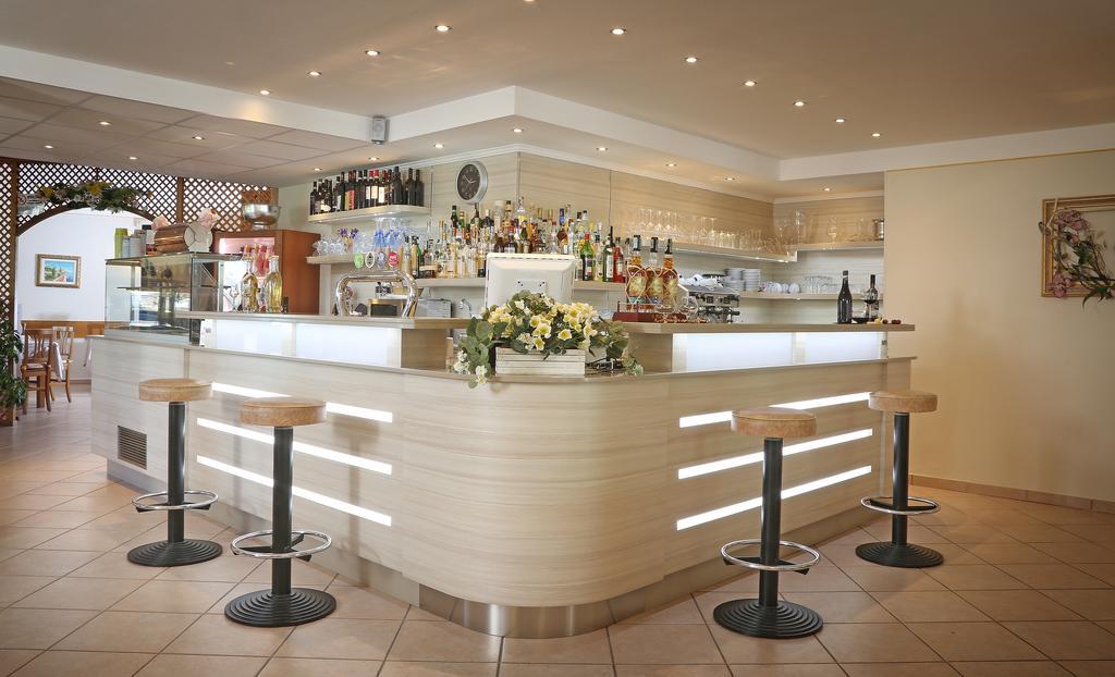 Hotel Residence La Pertica Tremosine ภายนอก รูปภาพ
